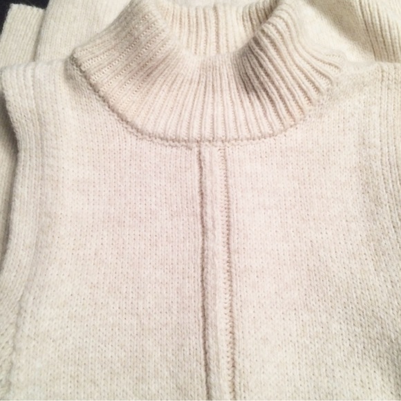 TOPSHOP Sleeveless Sweater - Picture 5 of 7